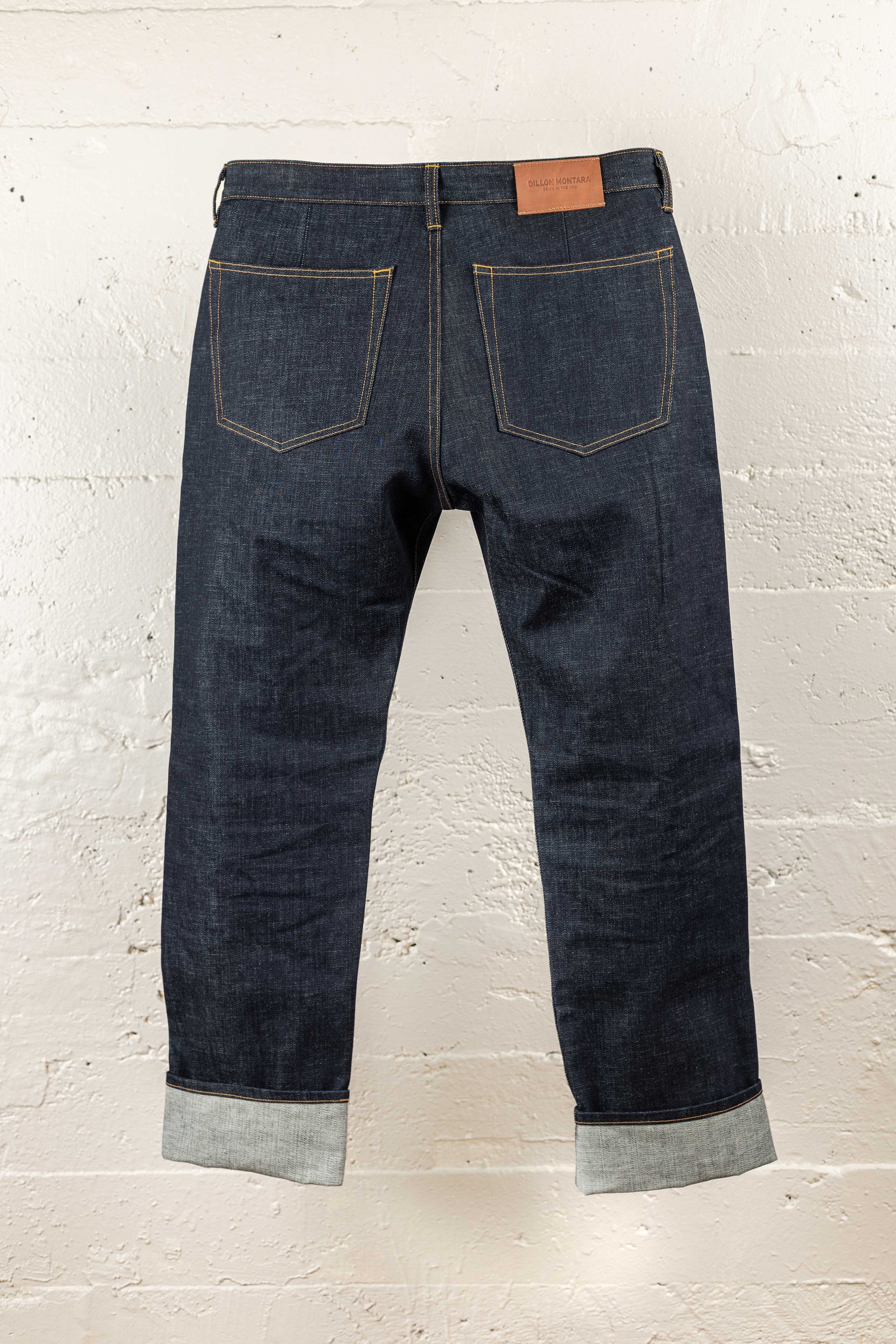 Relaxed Straight Jeans - Dillon Montara