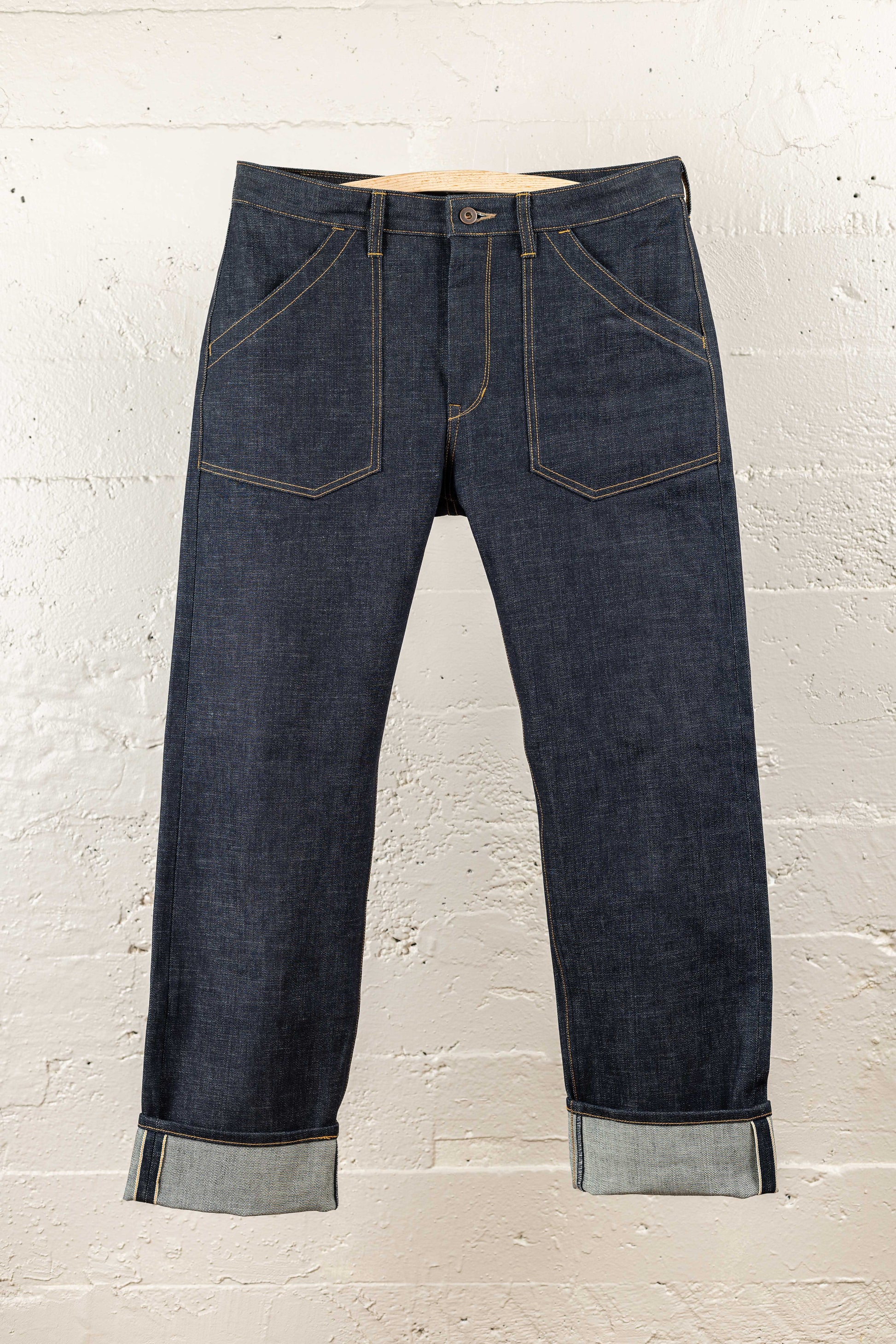 Relaxed Straight Jeans - Dillon Montara