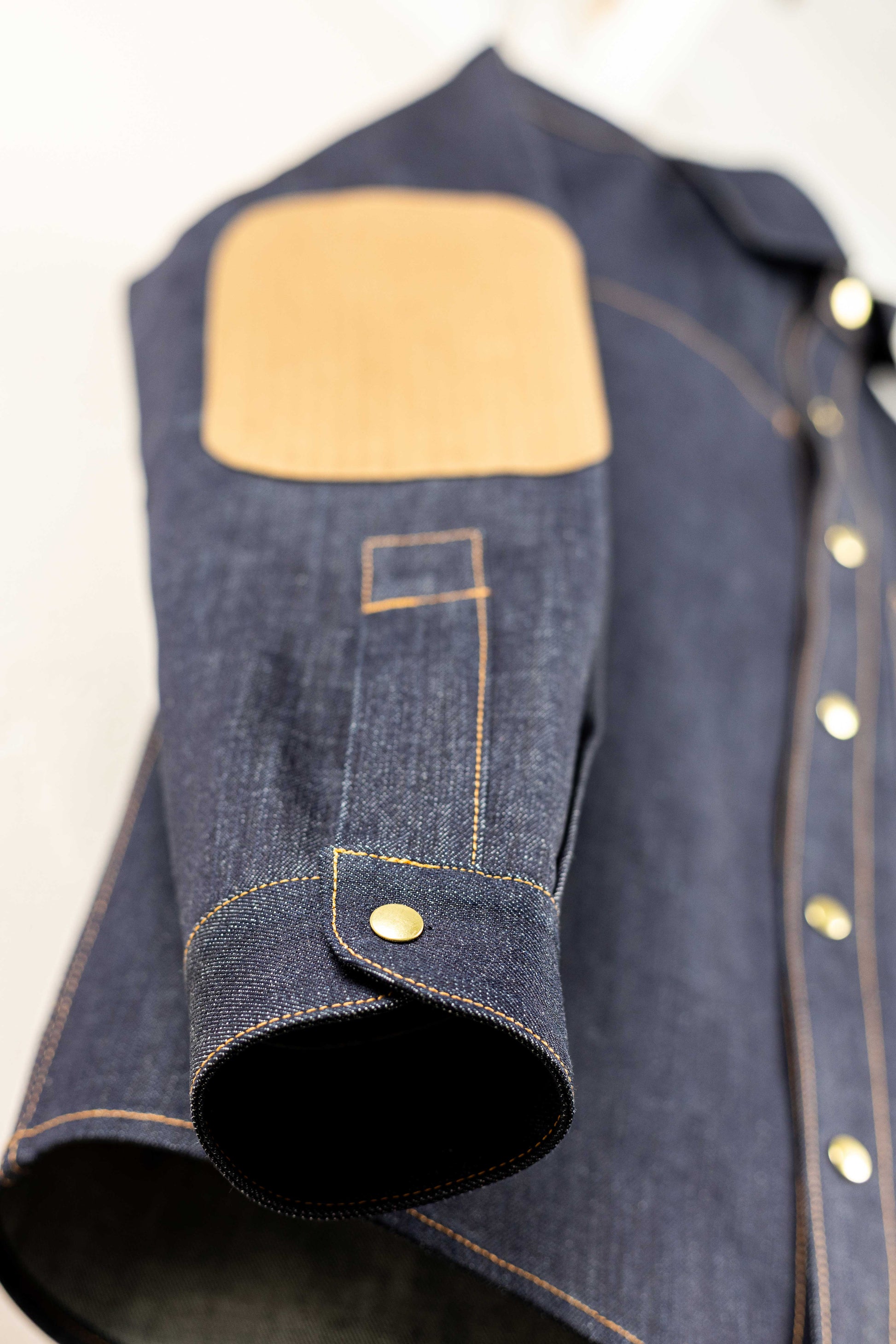 Overshirt in Cone Denim - Dillon Montara