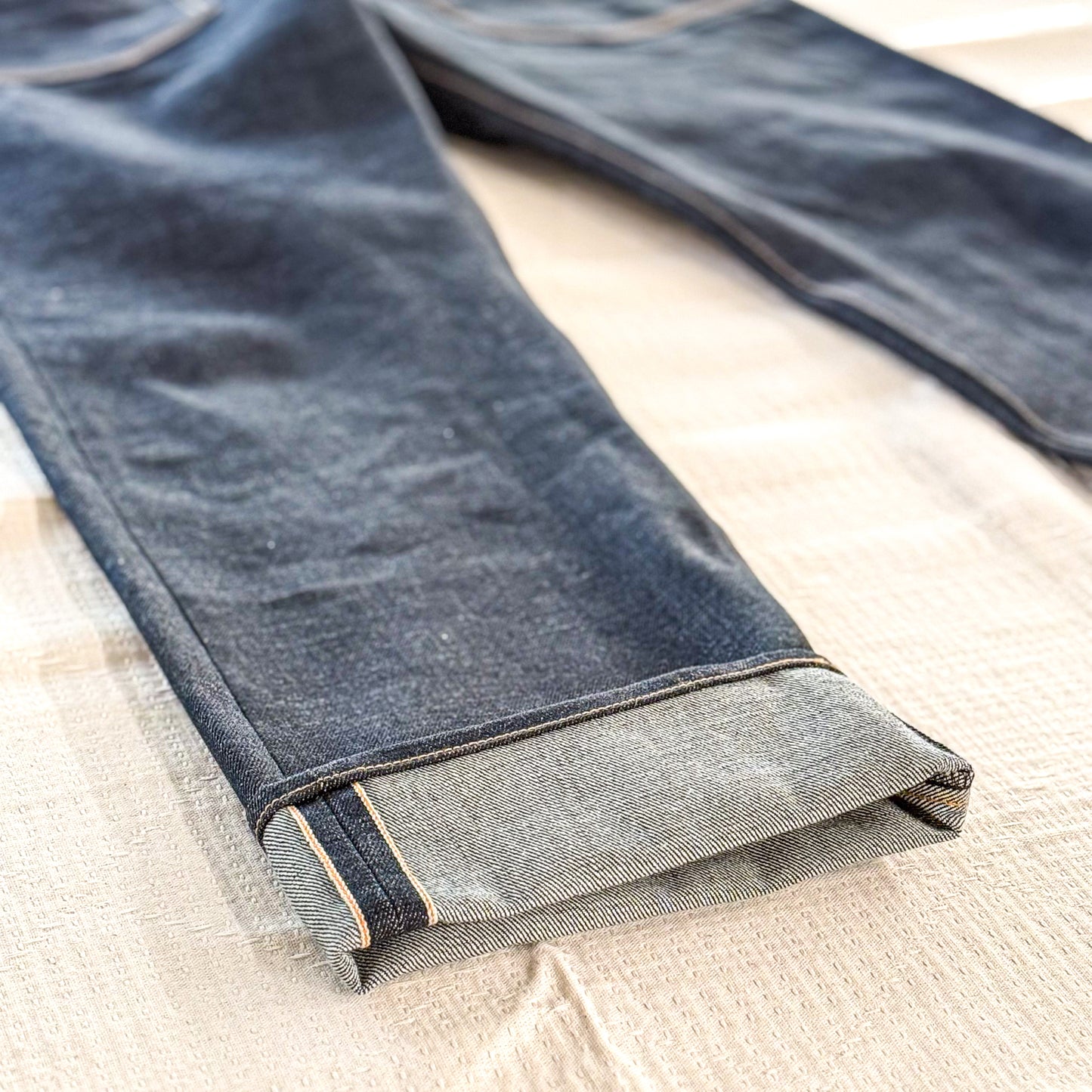 Relaxed Straight Jeans