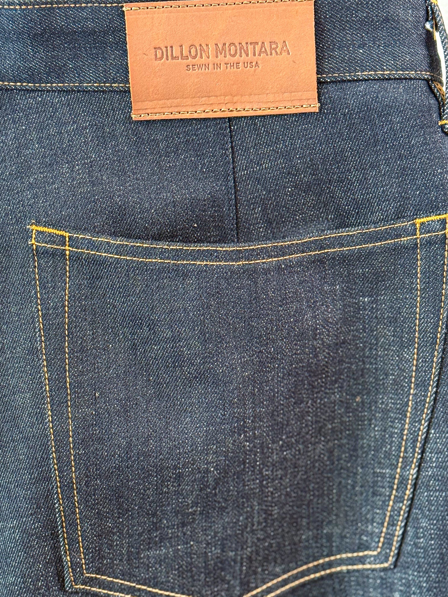 Relaxed Straight Jeans